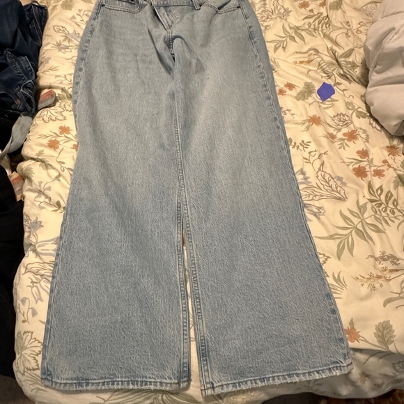 Abercrombie & Fitch Light Blue Women's Jeans - Picture 1 of 5